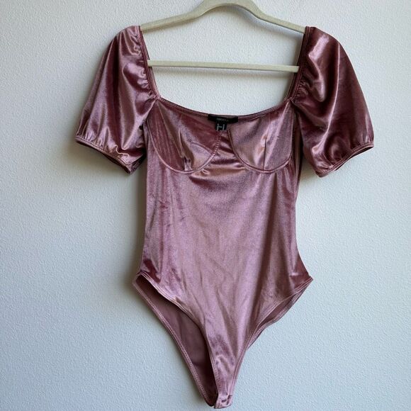 Bundle of Two Express Forever 21 Blouse Bodysuit Velvet Pink Wrap Size Medium - Picture 2 of 10